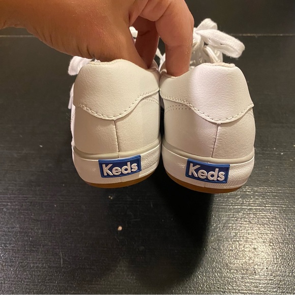 Keds | Center III Leather Lace Up | White Classic Understated Sneakers - Picture 12 of 15
